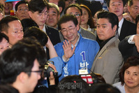 [포토] 시민들에게 인사하는 박원순 후보