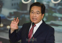 [포토] 축사하는 심재철 자유한국당 의원