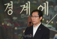 [포토] 경계에 선 아이들' 상영회, 축사하는 김영우