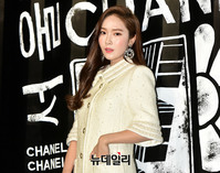 [포토] 가수 제시카, 단아한 원피스