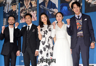 [포토] 격변의 시대 그린 드라마 '미스터션샤인'