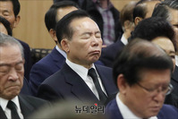 [포토] 김종필 전 총리 영결식 참석한 이인제