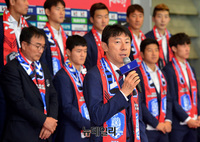 [포토] 소감 밝히는 신태용 축구 대표팀 감독