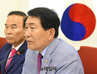 [포토] 자유한국당 17일 전국위 개최, 비상대책위원장 임명 예정