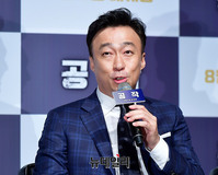 [포토] '공작'으로 스크린 복귀한 이성민