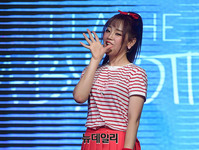 [포토] 컴백한 걸그룹 '플래쉬' 리더 나래