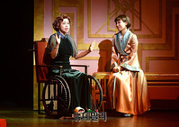 [포토] 열연하는 김선경-정단영