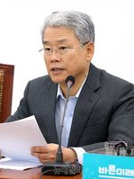 [포토] 발언하는 김동철 비대위원장