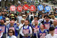 [포토] 청와대로 향하는 전교조