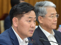 [포토] 모두발언 하는 김관영 바른미래당 원내대표