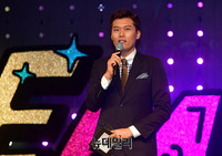 [포토] 걸그룹 세미나 소개하는 김일중 아나운서