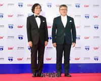 [포토] 부천국제판타스틱영화제 입장하는 정지영-최용배