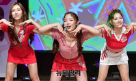 [포토] 7인조 걸그룹 '세러데이' 가요계 데뷔