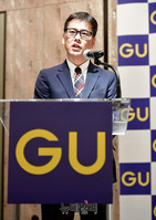 [포토] 브랜드 소개하는 '오사코 히로후미' GU한국사업책임자
