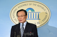 [포토] 당 대표 출마선언 하는 이해찬 의원