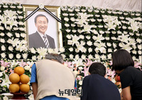 [포토] 노회찬 빈소 찾은 조문객들