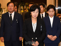 [포토] 노회찬 빈소 찾은 추미애 더불어민주당 대표
