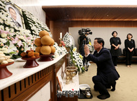 [포토] 노회찬 빈소 찾아 조문하는 김상곤