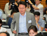 [포토] 간담회 참석한 김광수 NH농협금융지주 회장