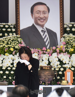 [포토] 눈물 훔치는 심상정 정의당 의원