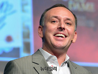 [포토] 브로드웨이 '라이온 킹' 내한 "아프리카 날씨 같은 한국 와서 좋은 예감 든다"