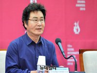 [포토] 기자간담회 참석한 배우 유동근