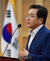 [포토] 축사하는 심재철 의원