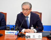 [포토] BMW화재 긴급간담회서 발언하는 김효준 대표