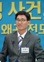 [포토] 토론회 사회 맡은 조맹기 미디어연대 공동대표