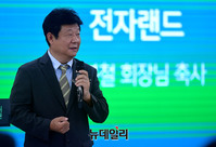 [포토] '용산로봇 페스티벌' 개막식, 인사말하는 홍봉철 전자랜드 대표