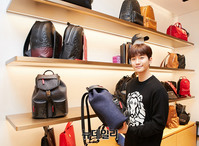 [포토] 리뉴얼 오픈행사 참석한 2PM 김준호