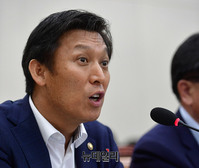 [포토] 북한산 석탄 관련 의혹 부인하는 김영문 관세청장