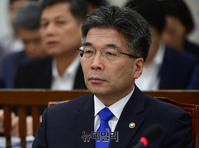 [포토] 국회 행안위 회의 참석한 민갑룡 경찰청장