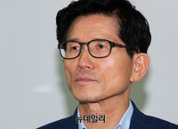 [포토] 인터뷰 갖는 김문수 전 경기지사