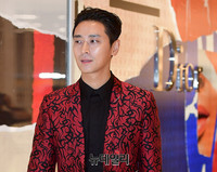 [포토] 오픈행사 입장하는 대세남 주지훈