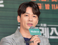 [포토] 인사말 하는 개그맨 정상훈