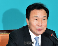 [포토] 손학규 "개헌 앞서 선거제도 개편 추친 할 것"