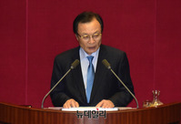 [포토] 교섭단체 대표연설 하는 이해찬 더불어민주당 대표