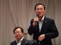 [포토] 인사말하는 정유섭 자유한국당 의원