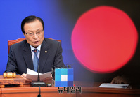 [포토] 모두발언 하는 이해찬 대표