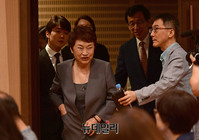 [포토] 동시입장하는 정경화-조성진