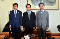 [포토] 회동 갖는 여야 3당 원내대표