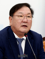 [포토] 발언하는 김태년 더불어민주당 정책위의장