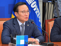 [포토] 모두발언 하는 홍영표 원내대표