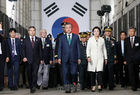 [포토] 국군의 날 기념식 참석하는 문재인-김정숙