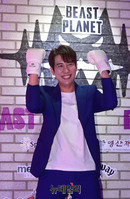 [포토] 개그맨 유인석 "오픈파티 참석했어요"