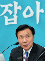 [포토] 발언하는 손학규 바른미래당 대표