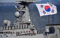 [포토] 해상사열하는 광개토대왕함