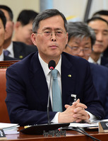 [포토] 국회 찾은 정재훈 한국수력원자력 사장