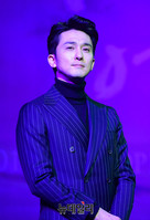 [포토] 창작뮤지컬 '광화문연가', 노래하는 배우 강필석